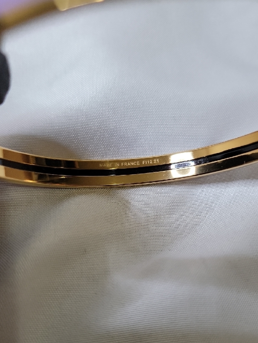 Hermes Gold and Lavender Enamel Narrow Bangle Bracelet - Picture 4 of 5